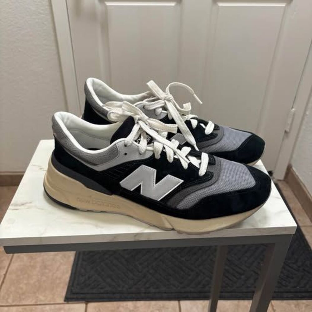 New Balance 997R Sneakers Men's 11.5 Black Grey Silver N
